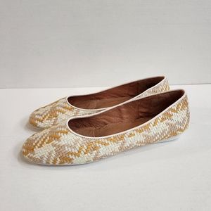 Gentle Souls by Kenneth Cole Women's Eugene Travel Ballet Woven Flat, Size 8